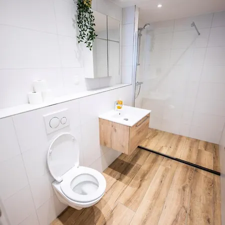 Distinct 2 Bedroom Serviced 84m2 -vp2d-