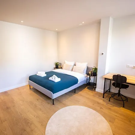 Distinct 2 Bedroom Serviced 84m2 -vp2d-