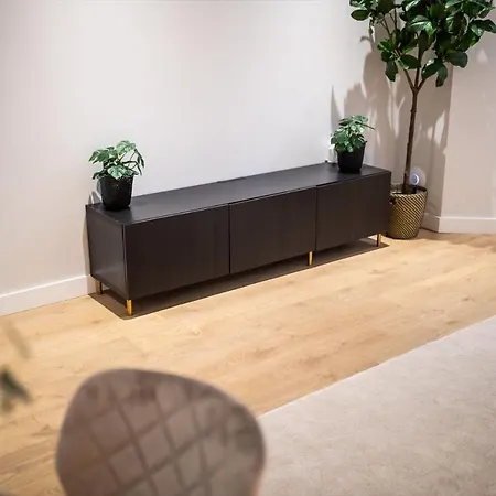 Distinct 2 Bedroom Serviced 84m2 -vp2d- Rotterdam