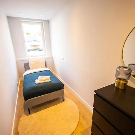 Distinct 2 Bedroom Serviced 84m2 -vp2d- *